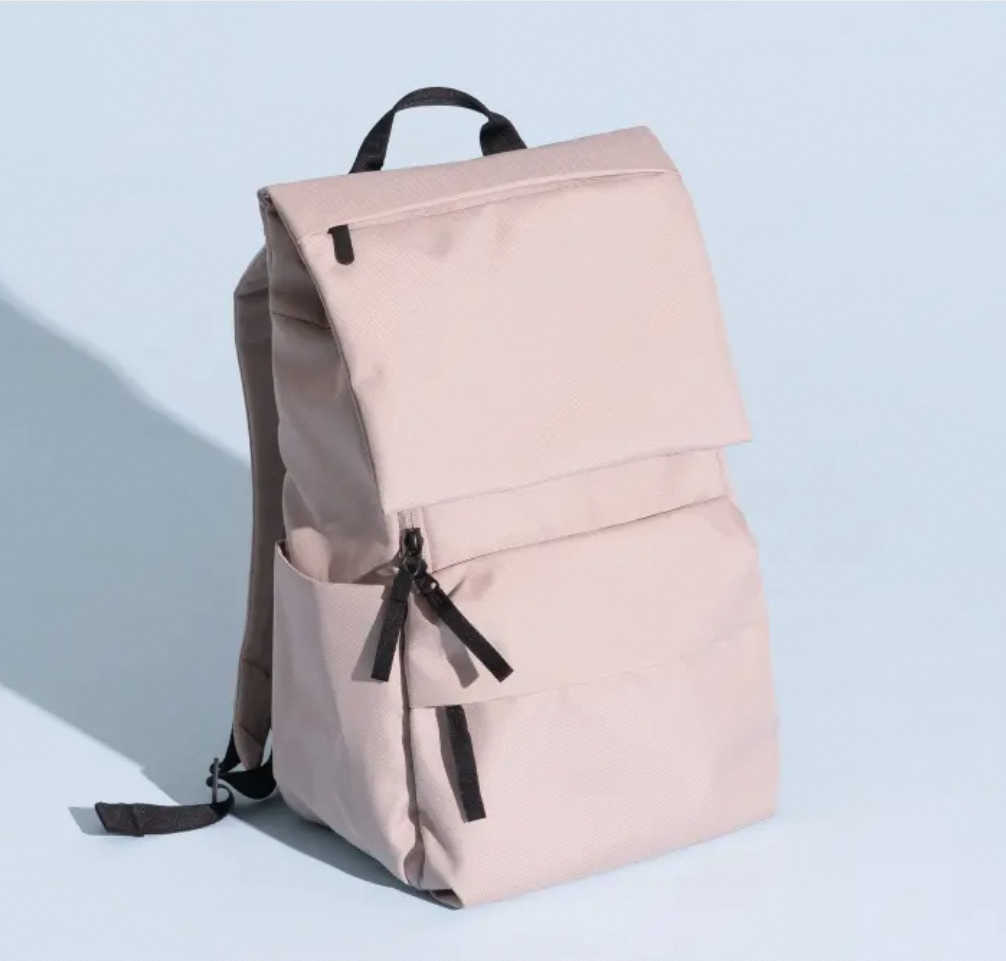 Sleek and Stylish: The Perfect Travel Backpack for Fashion-Forward Women插图