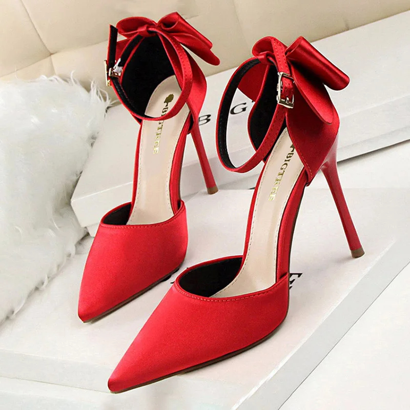 How to Pick the Right Height for Your Red Heels插图