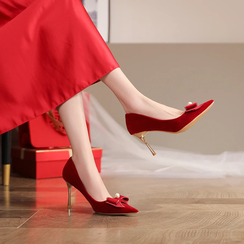 The Versatility of Red Heels in Your Personal Style插图
