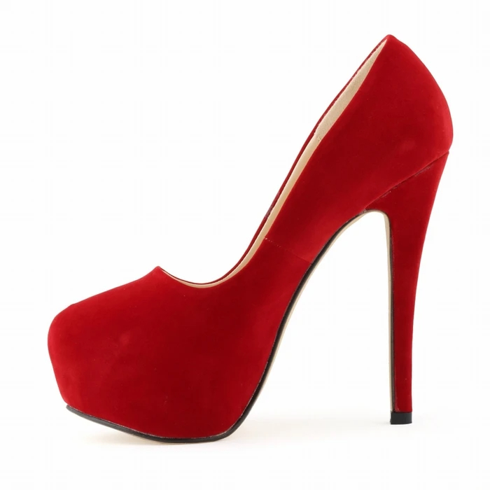 Red Heels and Denim: An Unbeatable Pair插图